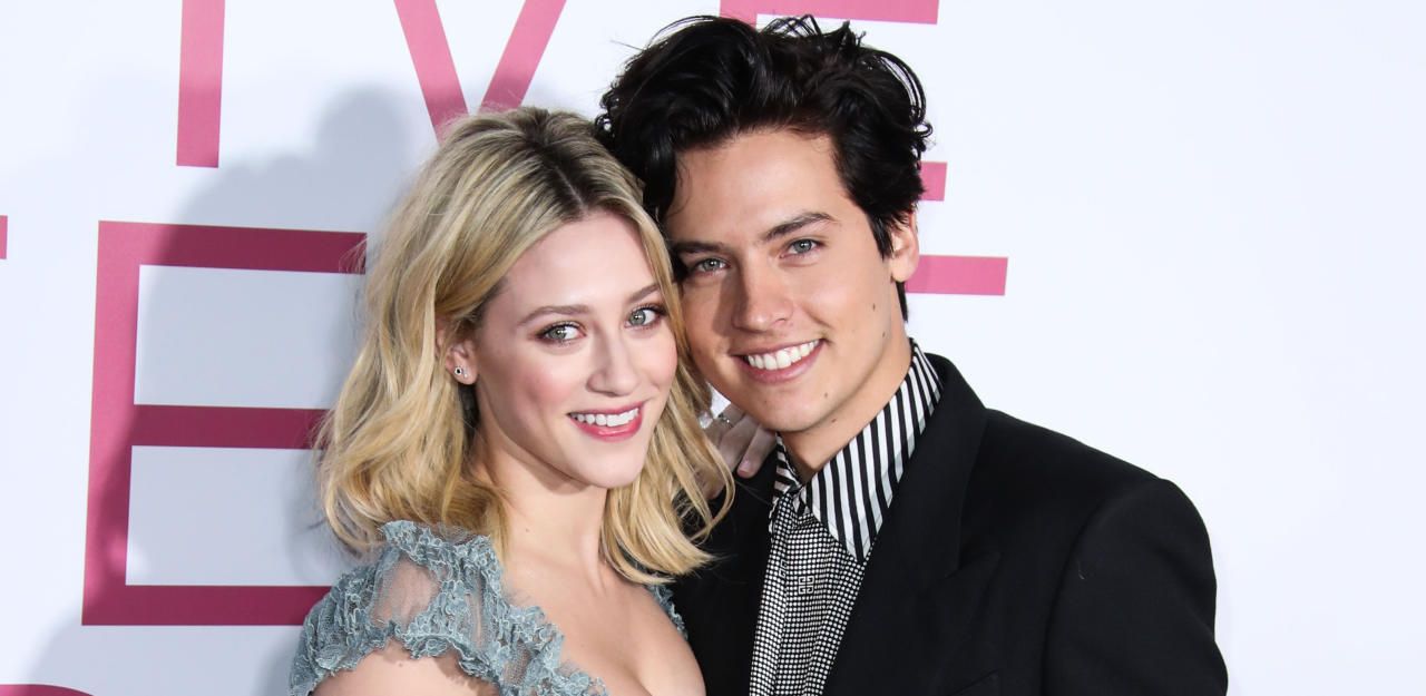 Heute.at - Riverdale-Traumpaar geht getrennte Wege