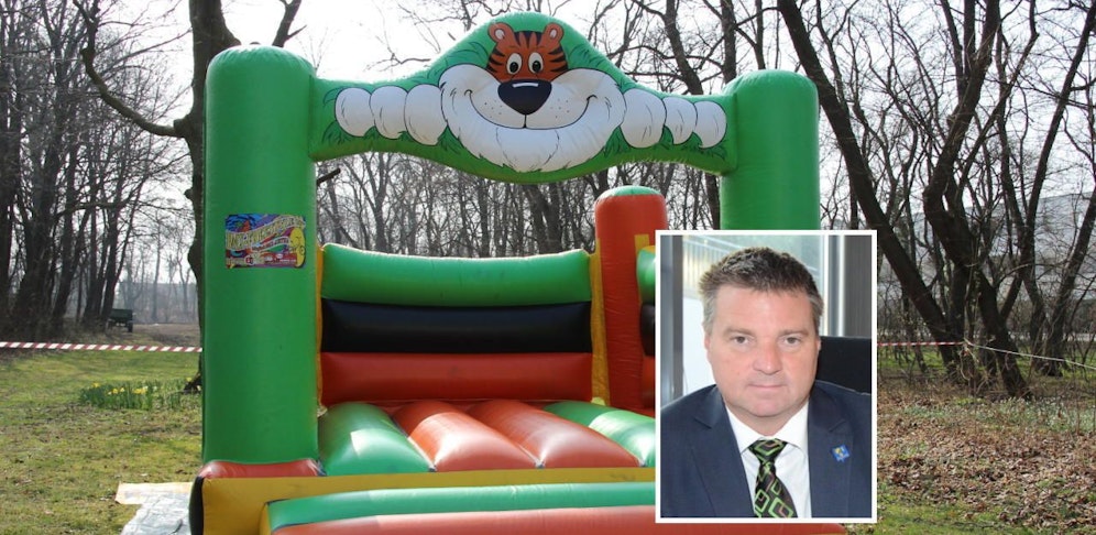 Bürgermeister Wolfgang Kocevar ärgert sich über die Hüpfburgdiebe.