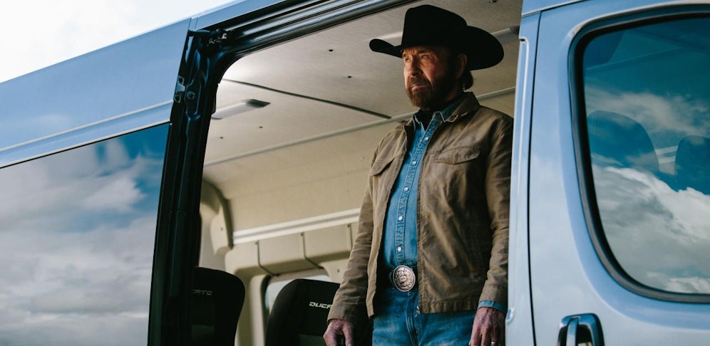 Ein erster Screenshot aus den Werbeclips mit Chuck Norris