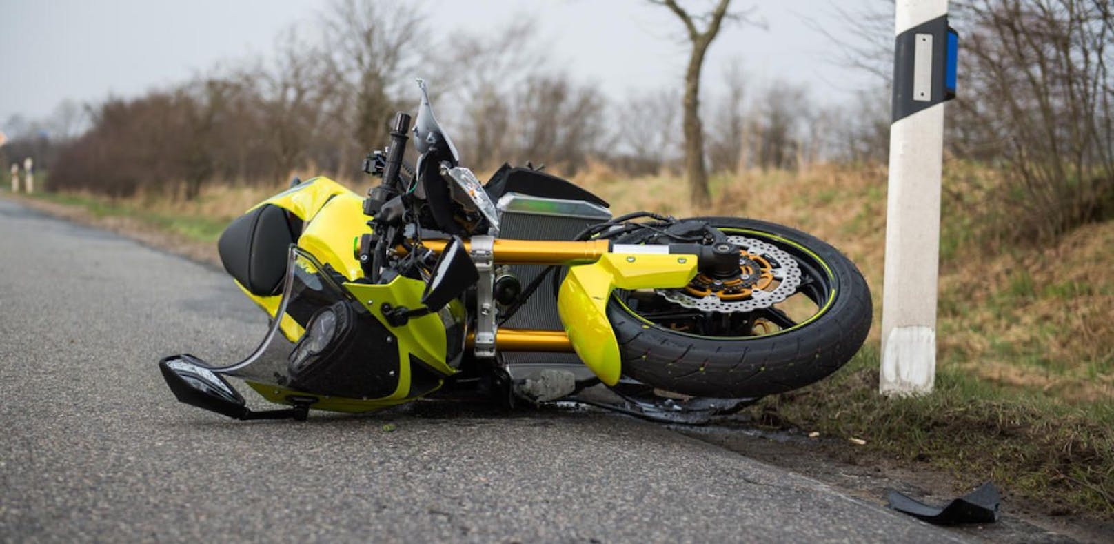 Der Motorradlenker wurde bei dem Unfall schwer verletzt