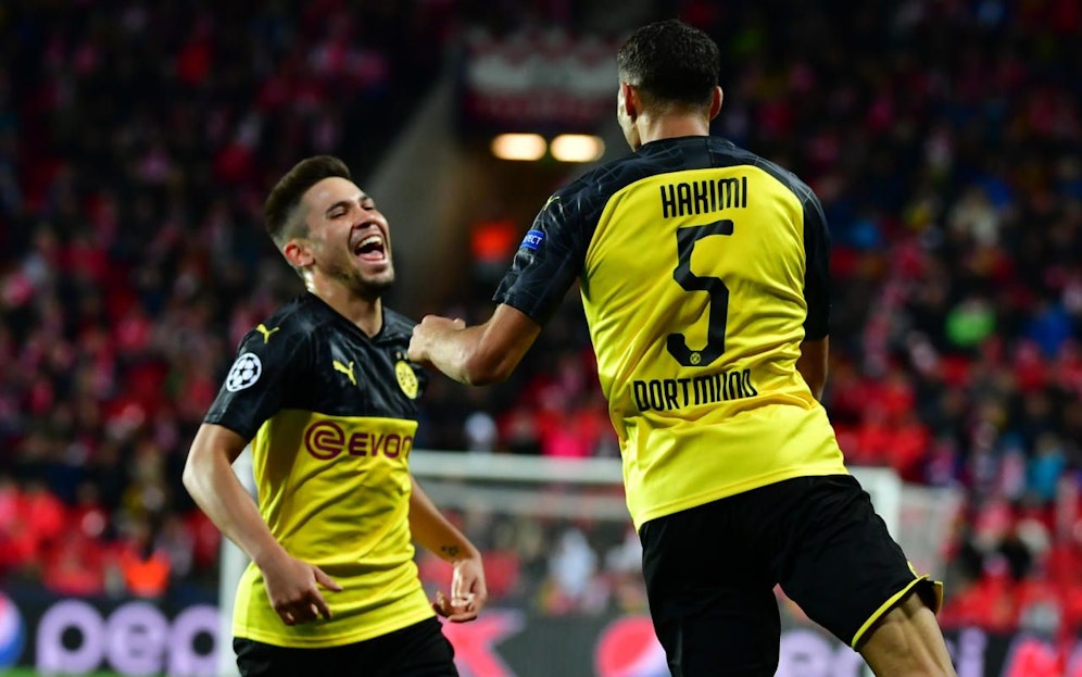 Achraf Hakimi bejubelt seinen Treffer.