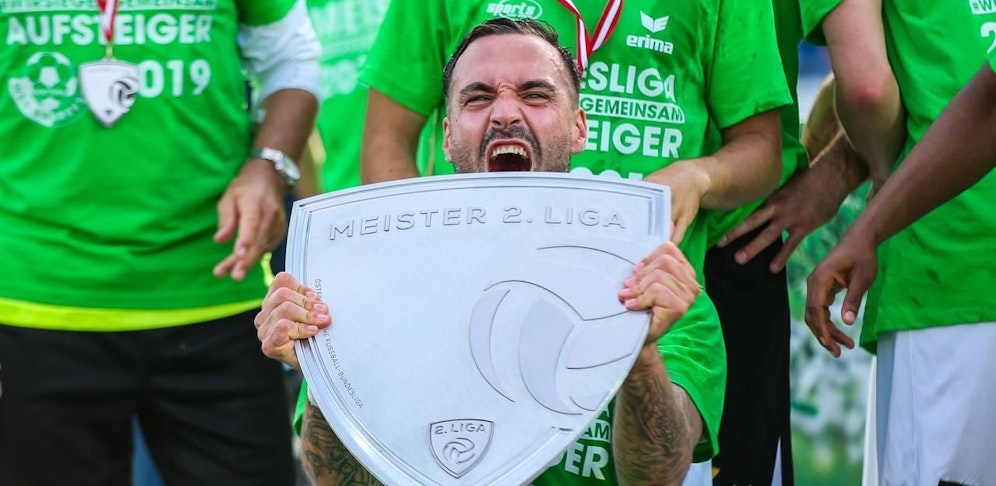 Andi Dober jubelt über seinen letzten Titel