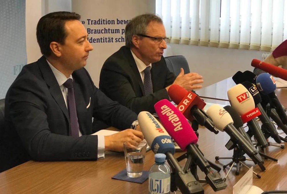 FPOÖ-Chef Manfred Haimbuchner (re.) stellte Wolfgang Klinger als neuen Landesrat vor.
