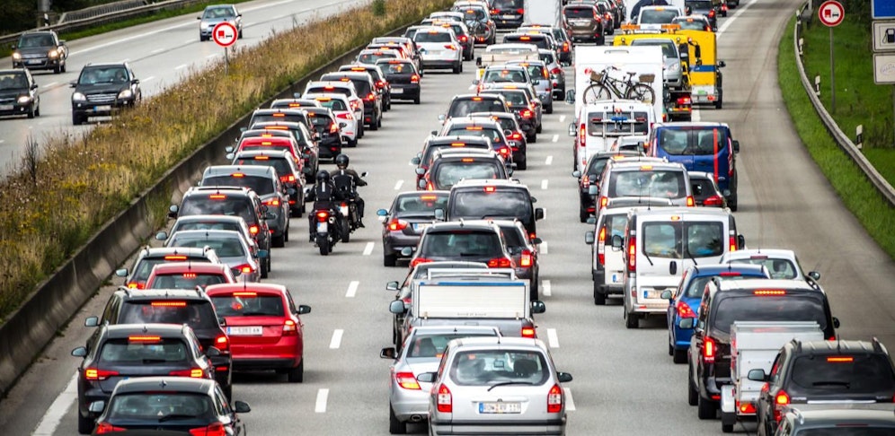 Stau auf der Westautobahn Richtung Wien