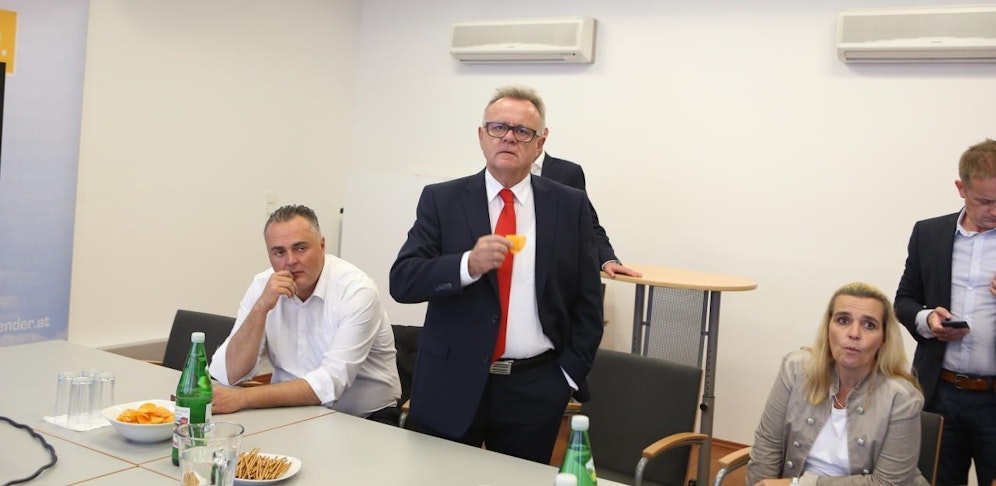 Hans Niessl und Hans Peter Doskozil stärken sich vor der Entscheidung im Burgenland.