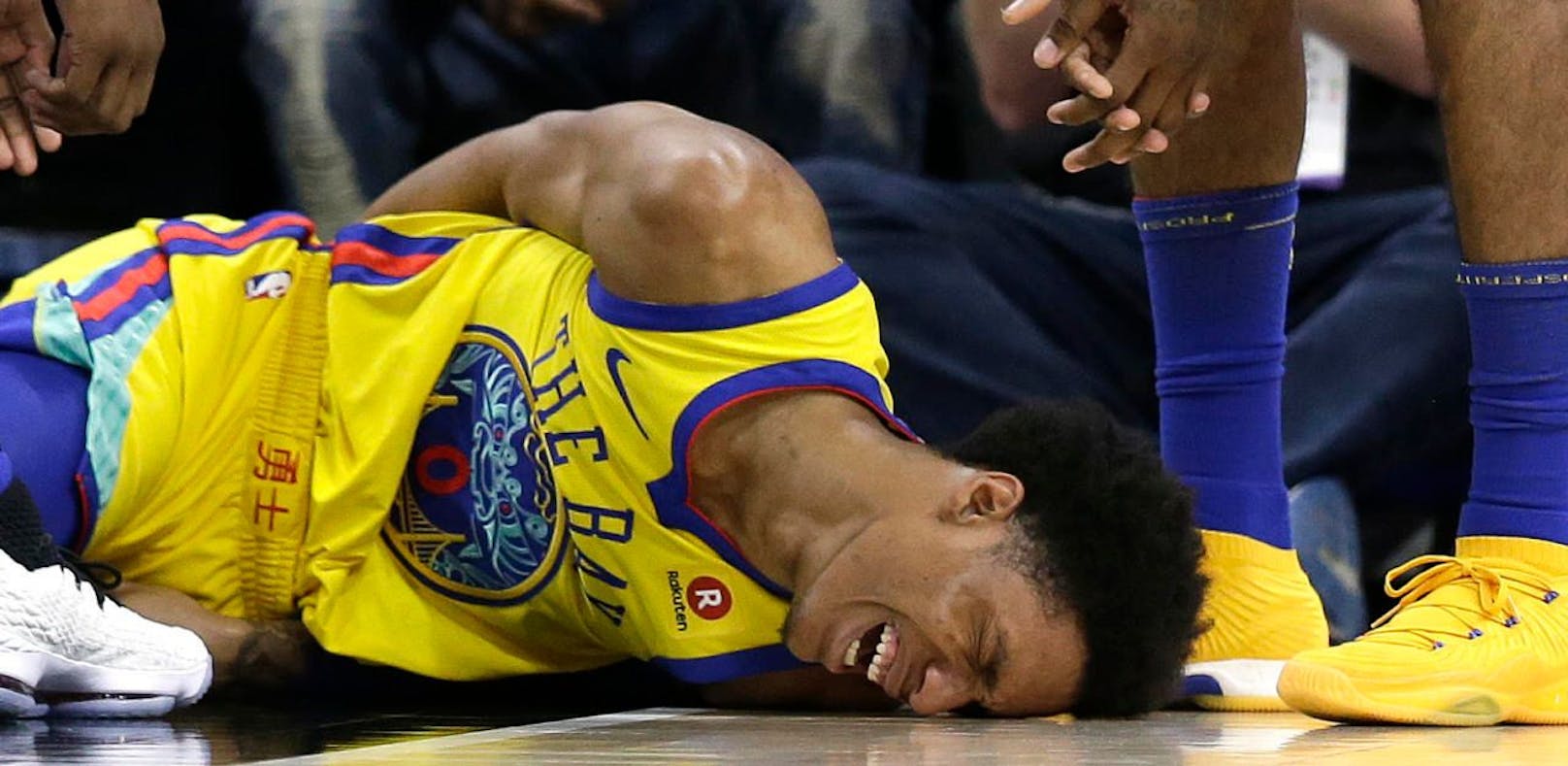 Horror-Verletzung! NBA-Stars beten um Mitspieler