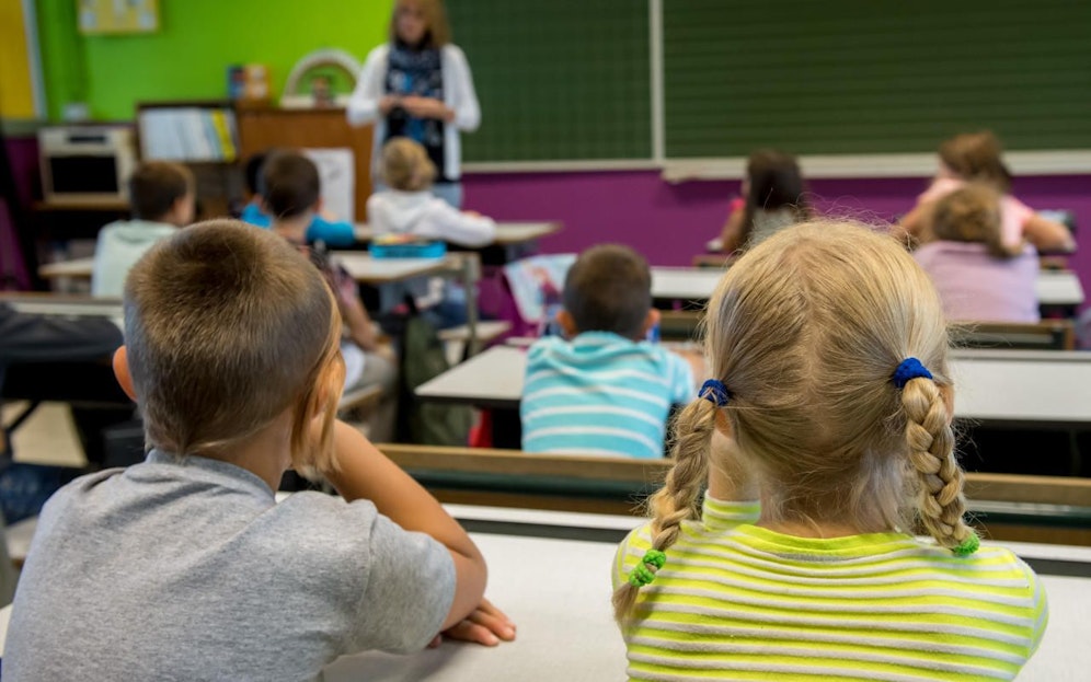 Aufgrund des ersten Corona-Lockdowns fiel im März für zwei Wochen die Nachmittagsbetreuung in Wiens Schulen aus. Eine Mama soll nun dennoch den Beitrag für den ganzen Monat bezahlen.