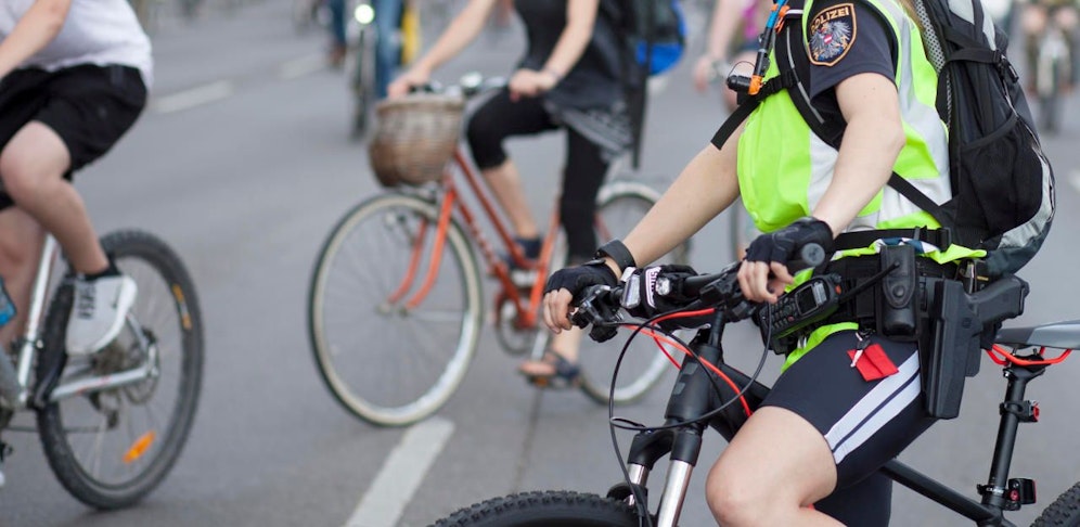 Ein mutmaßlicher Fahrraddieb wurde angehalten, weil er auf einem auffälligen Rad unterwegs war. Dann verwickelte er sich in Widersprüche.