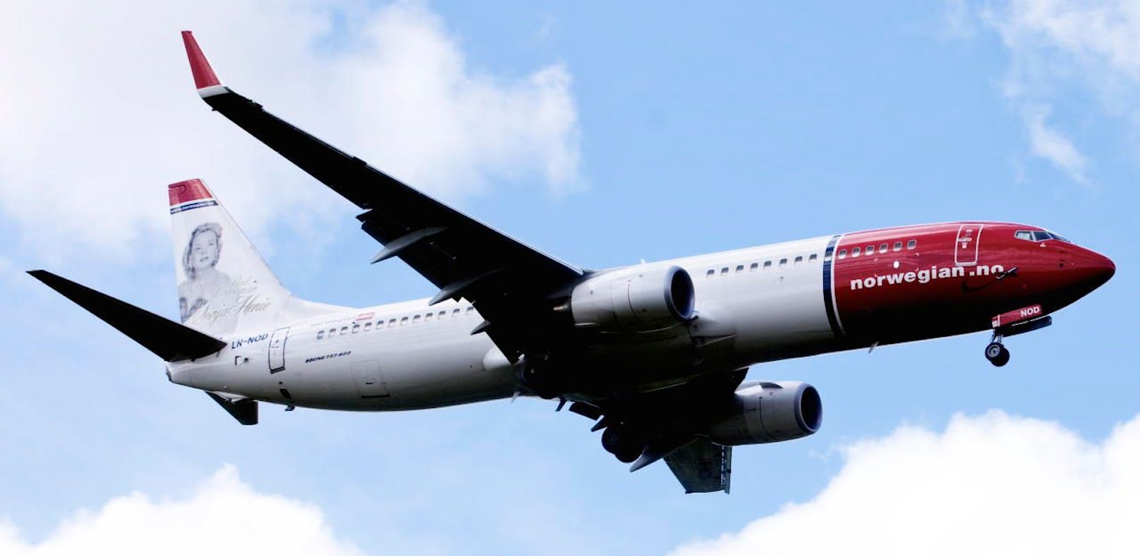 Eine Boeing 787 der Norwegian Airlines verlor Triebwerkteile.