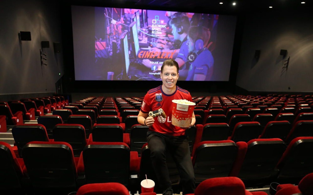 Holllywood Feeling für Gamer: Mario Viska gilt als Österreichs erfolgreichster FIFA 19 Spieler