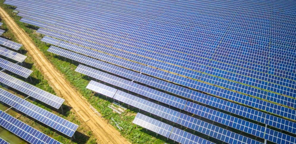 Die bis gestern 8.136 Module arbeiten mit einer Gesamtleistung von 2,034 Megawattpeak.