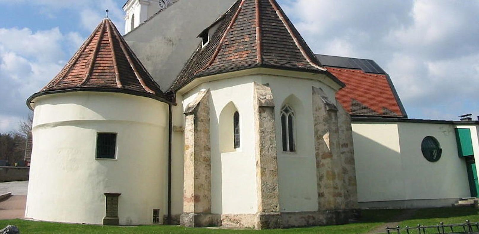 Die Pfarrkirche wurde zum Tatort.