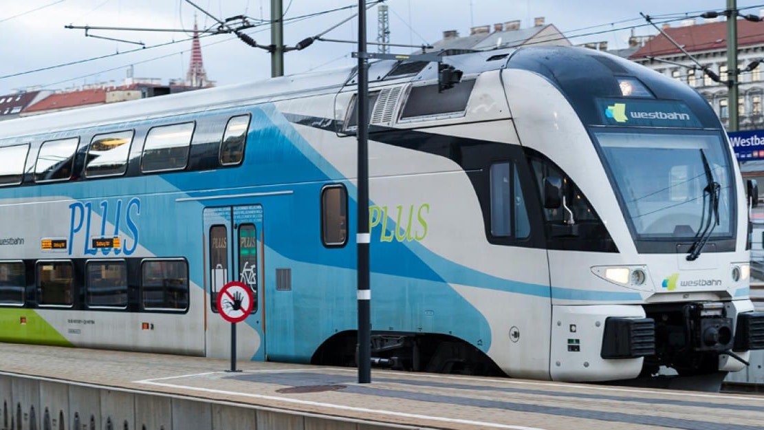 Ein Zug der Westbahn.