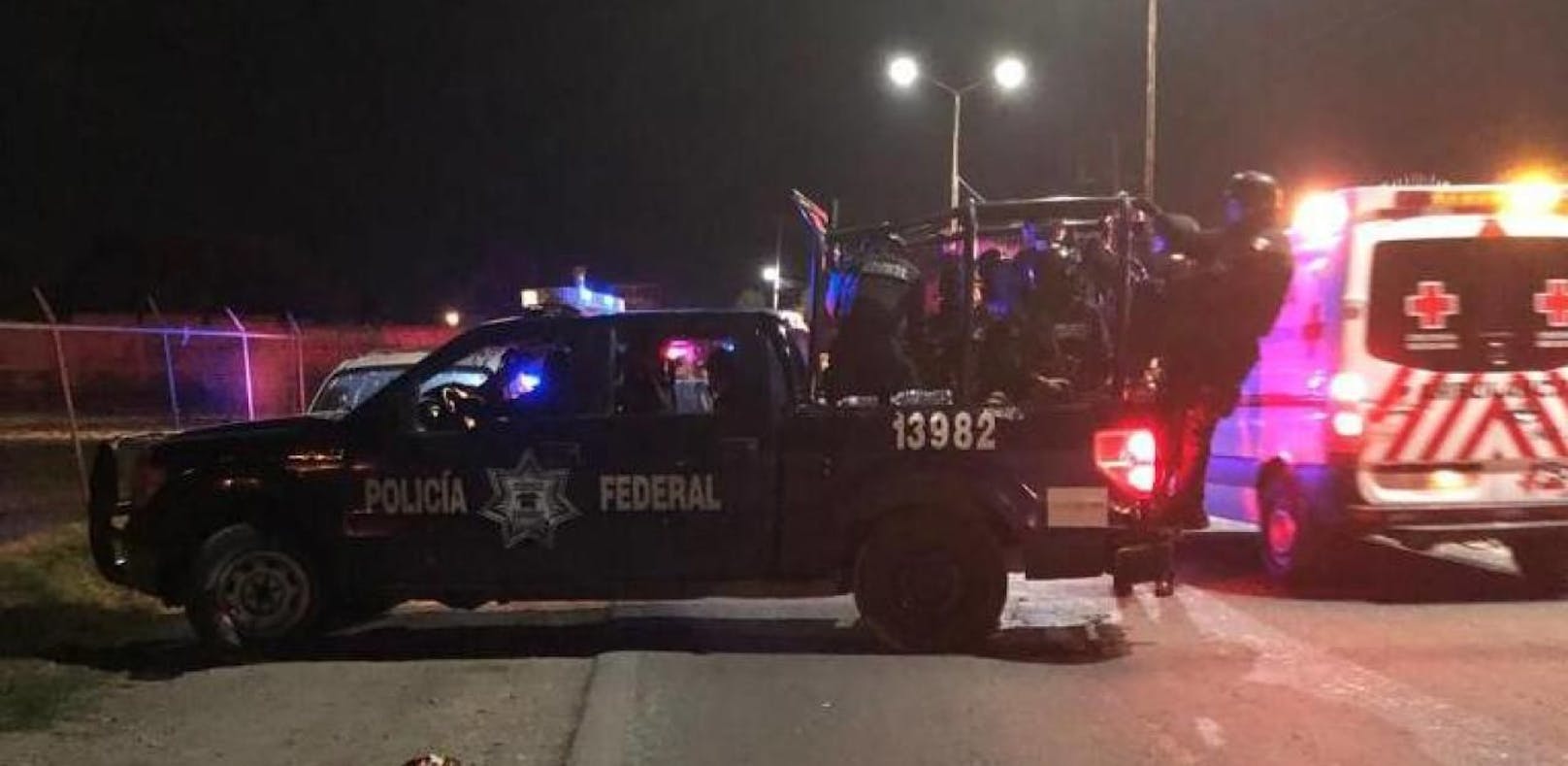 Im mexikanischen Bundesstaat Veracruz haben unbekannte Schützen eine Familienfeier gestürmt und dabei 13 Menschen erschossen, darunter ein einjähriges Kind.