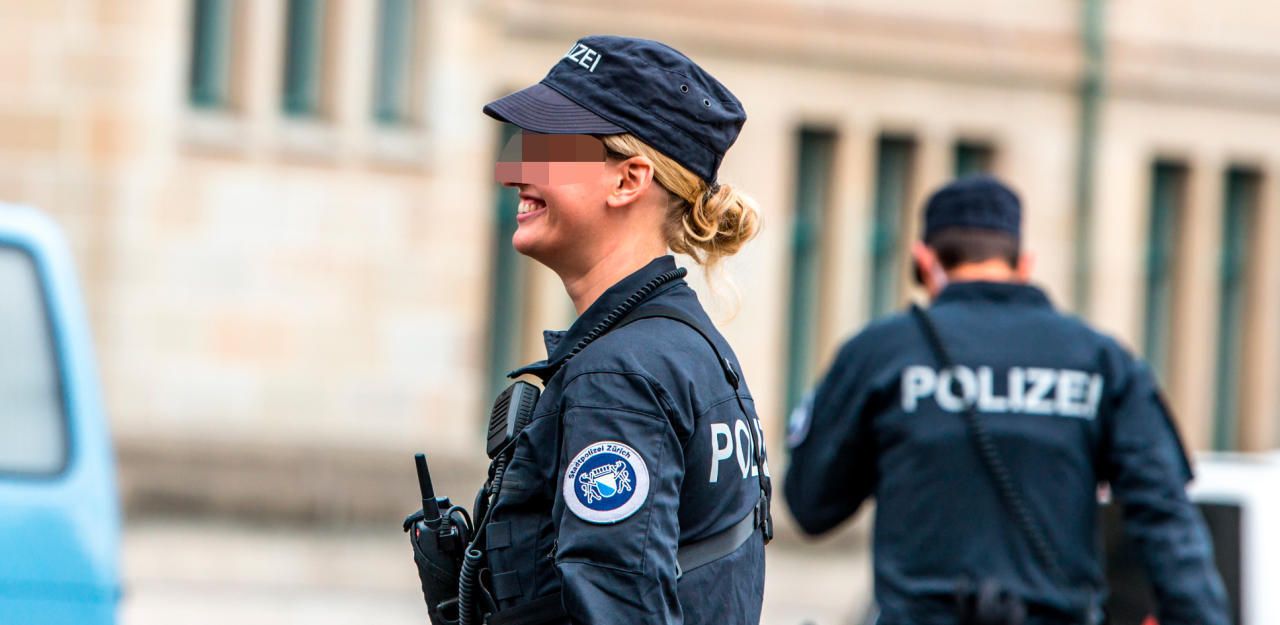 Gericht spricht Polizistin im PenisSpottFall frei Welt Heute.at