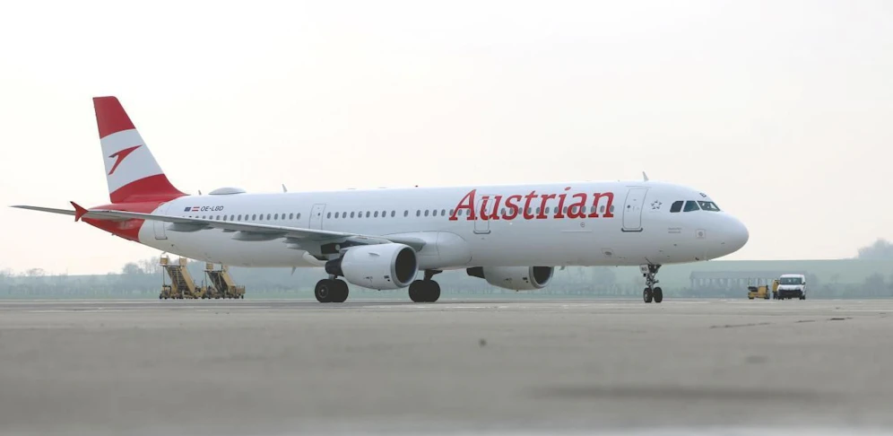 Einer AUA-Maschine, die von Wien nach Sibiu unterwegs war, platzte bei der Landung ein Reifen.