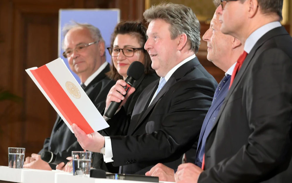 Kooperationsabkommen zum Hochschulstandort Wien unterzeichnet (v.li.: Uni-Wien-Rektor Heinz W. Engl, Stadträtin Veronica Kaup-Hasler, Bürgermeister Michael Ludwig, Wilhelm Behensky von der FH Campus Wien und MODUL-University Vienna Rektor Karl Wöber)