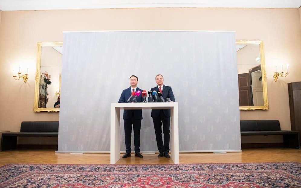 LH Thomas Stelzer und Manfred Haimbuchner präsentierten das Doppelbudget 2020/2021.