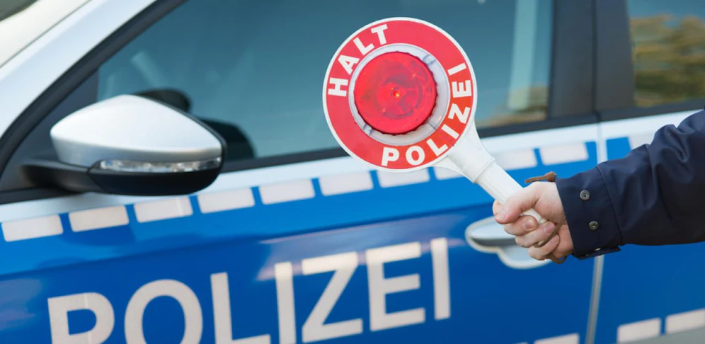 Der Mann wurde wegen komisches Fahrverhalten angehalten. (Symbolfoto)