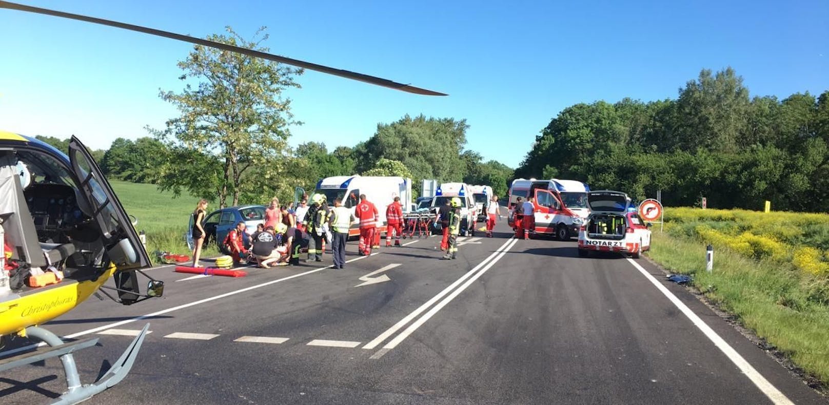 Ebreichsdorf: 5 Verletzte bei schwerem Unfall