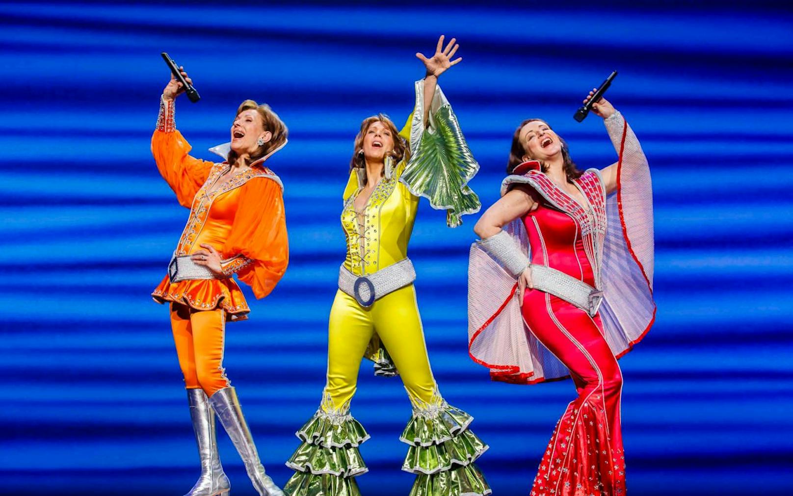 Diese Woche feiert das ABBA-Musikca Mamma Mia! im Musiktheater in Linz Premiere.