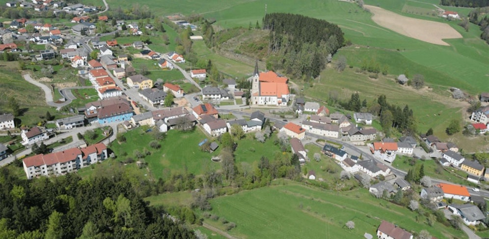 Im beschaulichen Reichenaus gehen die Wogen hoch, wegen eines Friedhofs. 