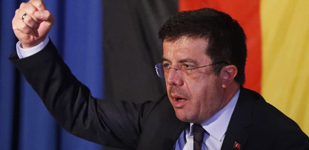 Türkischer Wirtschaftsminister will trotz Einreiseverbots nach Österreich kommen.