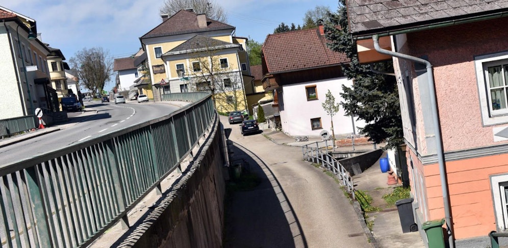 Von dieser Brücke in Frankenmarkt stürzte die Frau in die Tiefe.