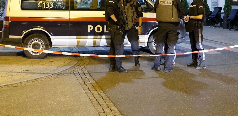(Symbolbild) Die Tote wurde in den frühen Morgenstunden in ihrer Wohnung gefunden.