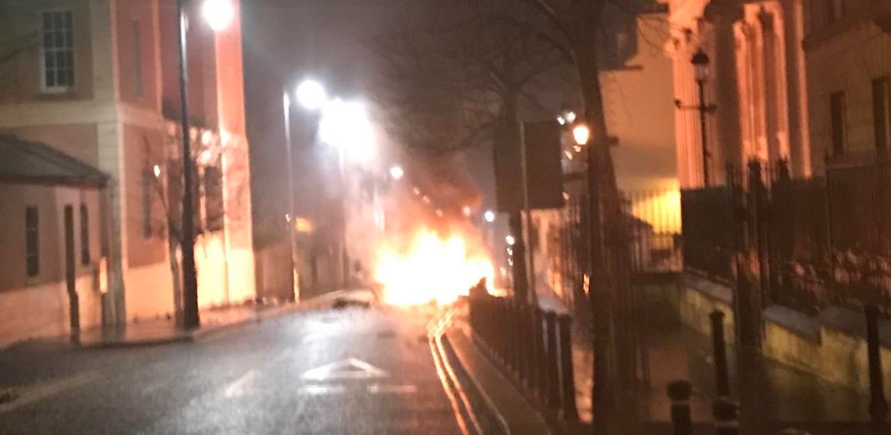 Heute.at - Möglicher Autobomben-Anschlag in Nordirland