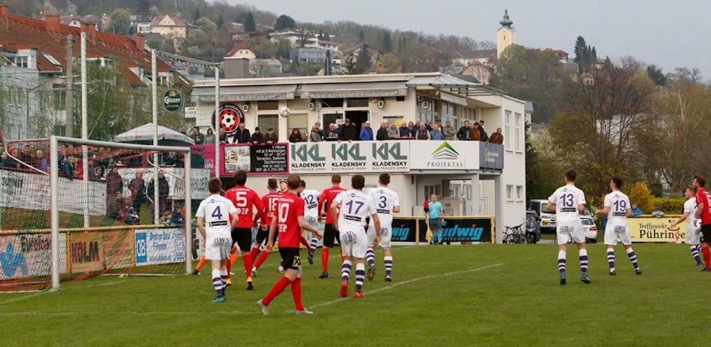 Der SK St. Magdalena (in rot) fiel auf einen Internetbetrüger rein, überwies 1.435 Euro. 