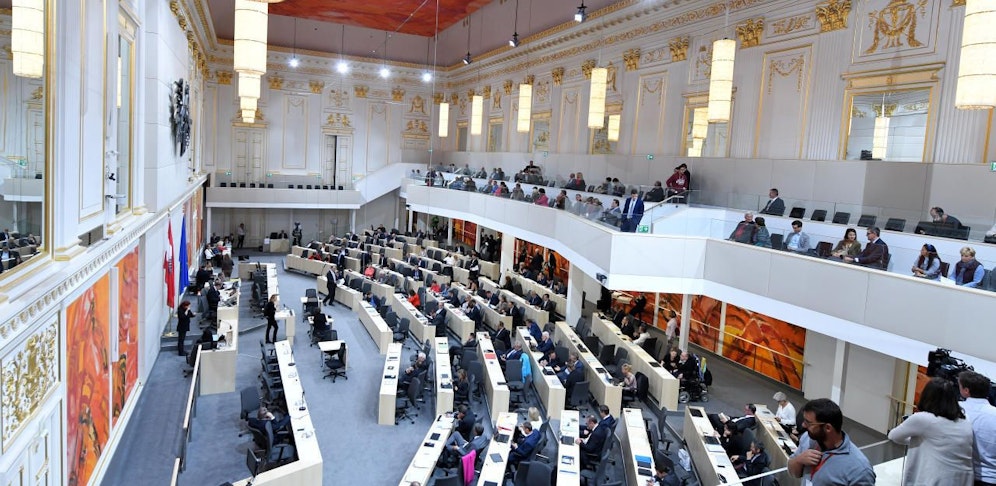 Das Parlament - hier sitzen die Mandatare derzeit.