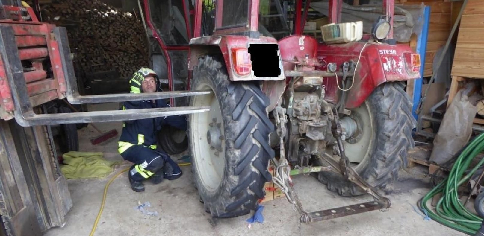 Landwirt von Traktor überrollt und getötet