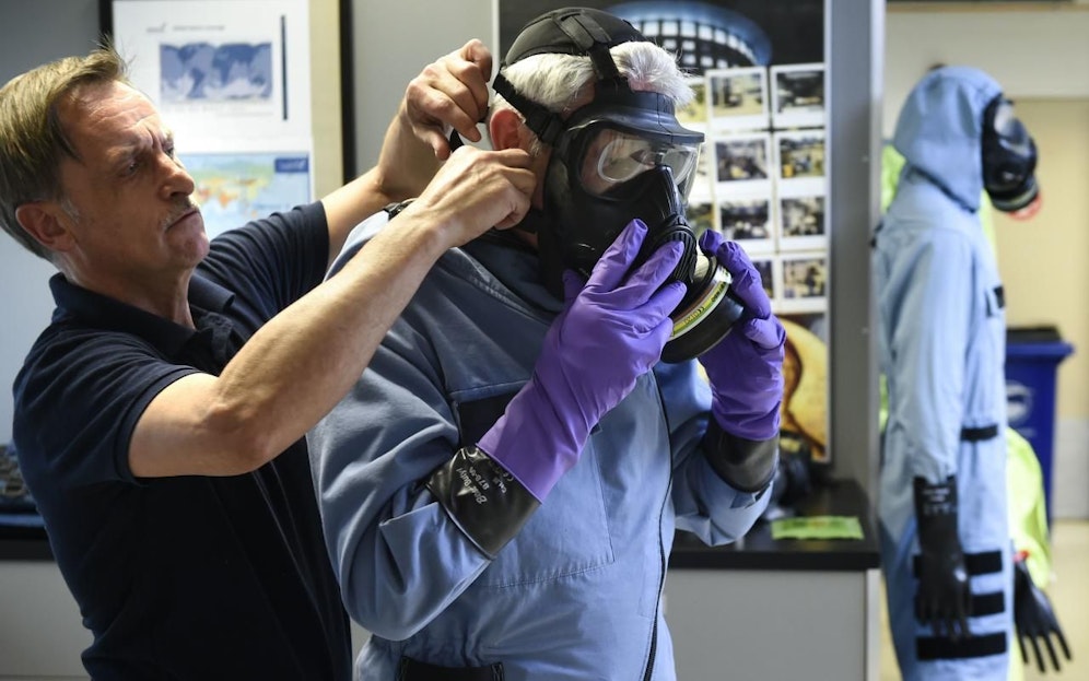 Ein Expertenteam hat in Duma Untersuchungen aufgenommen.