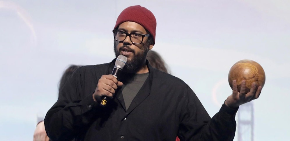 Samy Deluxe mit dem "Environmental Award Green Tec".