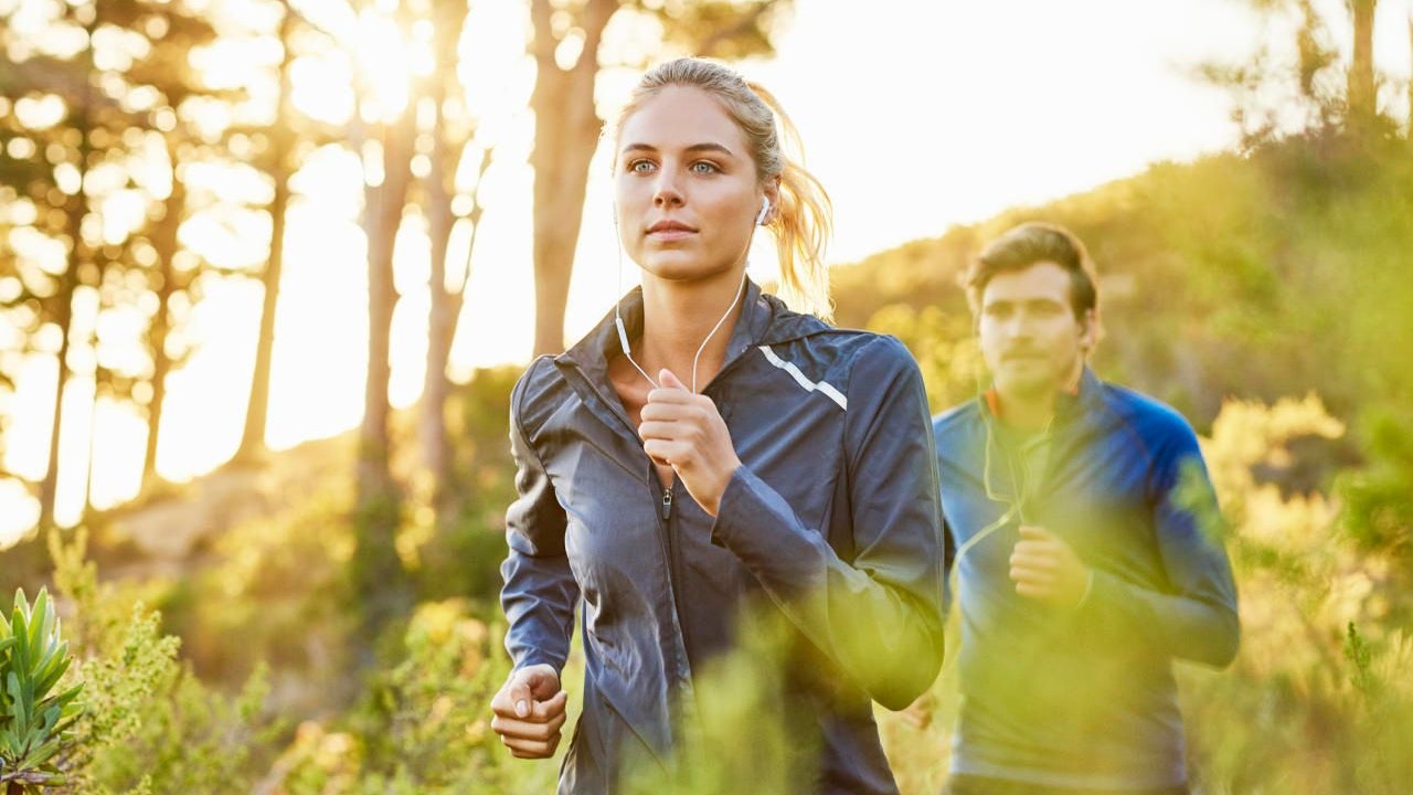 Wenn du Sport machst, lege dein Workout auf den Morgen.