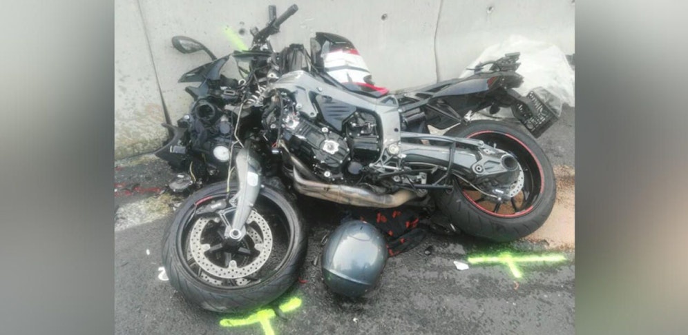 Der 45-jährige Oberösterreicher verstarb noch an der Unfallstelle.