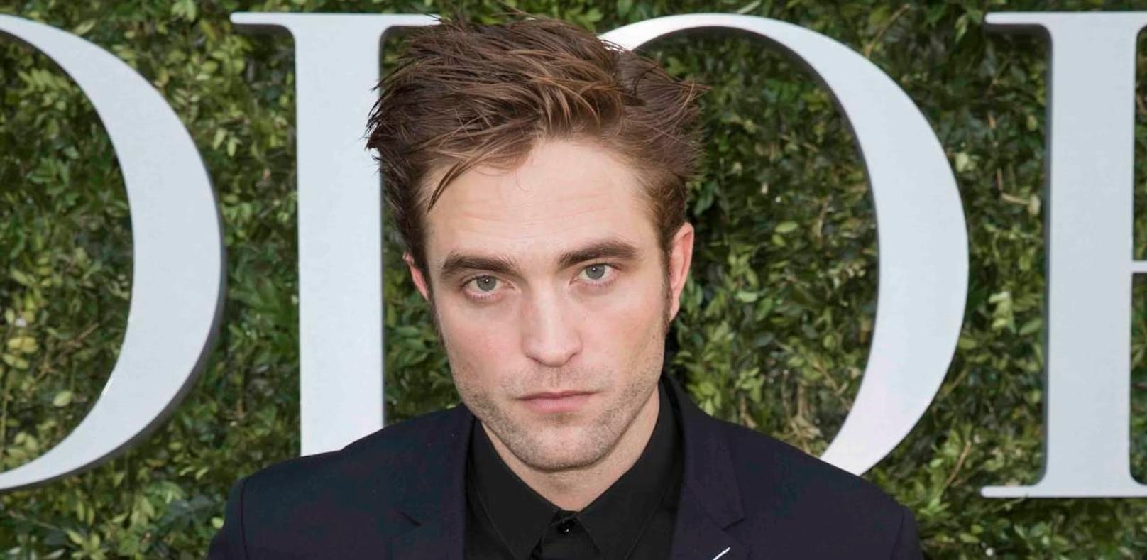 Edler Zwirn, fescher Star: Pattinson modelt für Dior!