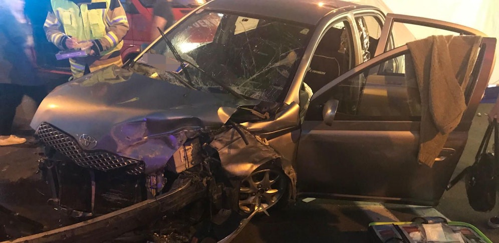 Eine Frau ist in einem Unfall auf der A2 beim Knoten Vösendorf gestorben. Die Ursache ist noch unklar. 