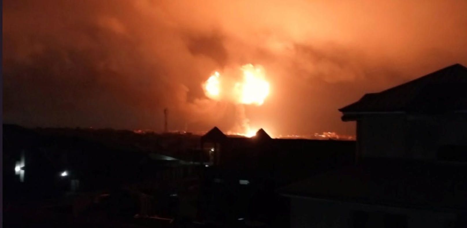 Riesige Explosion machte in Ghana Nacht zum Tag