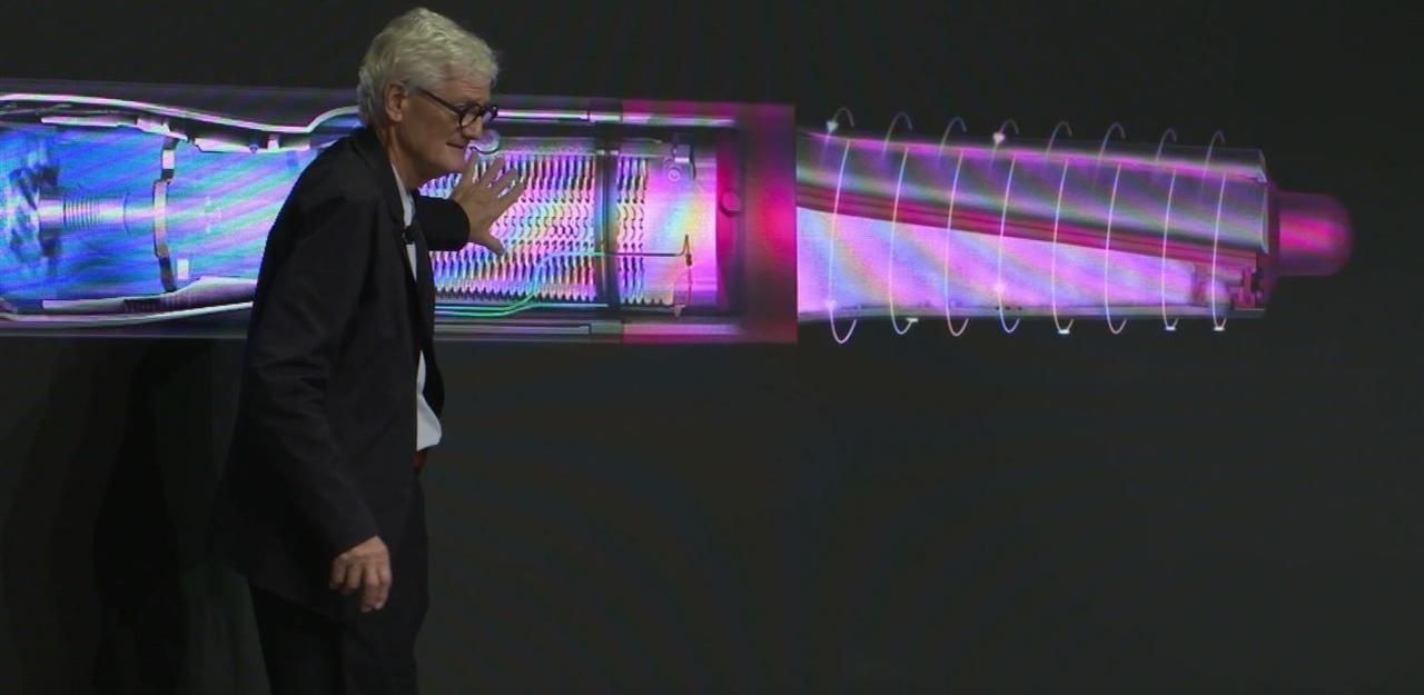 Heute.at - Luxus-Lockenstab und Co.: Sir Dyson zeigt neue Ideen