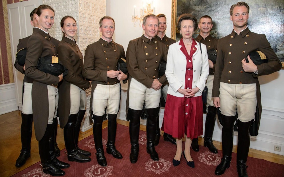 Prinzessin Anne Elizabeth Alice Louise erhielt den Preis der Spanischen Hofreitschule. 