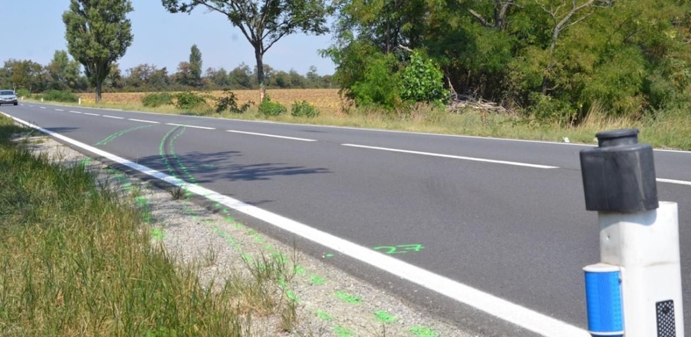 Die Unfallstelle auf der B10 zwischen Schwechat und Schwadorf.