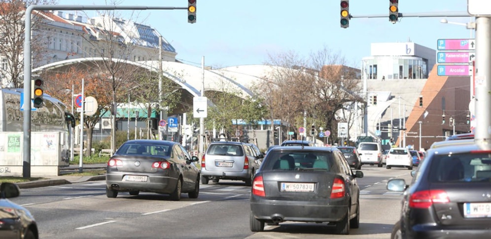 Die große städtische Hauptbücherei befindet sich im 7. Wiener Gemeindebezirk Neubau.