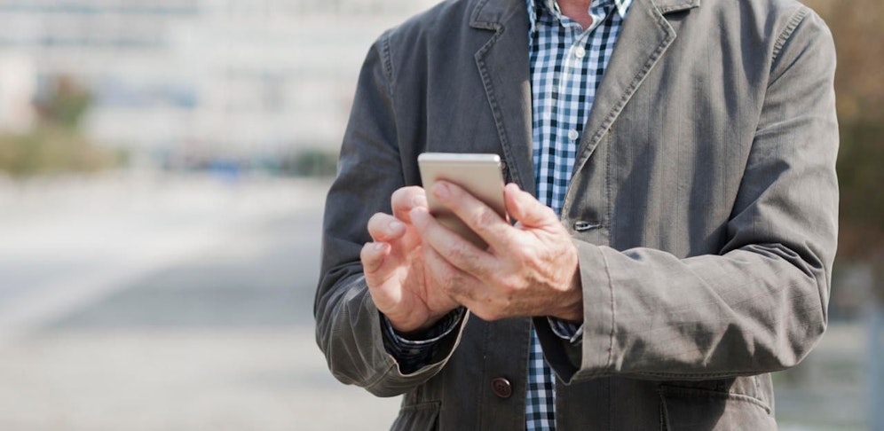 Der Pensionist wurde regelrecht mit Nachrichten bombadiert.
