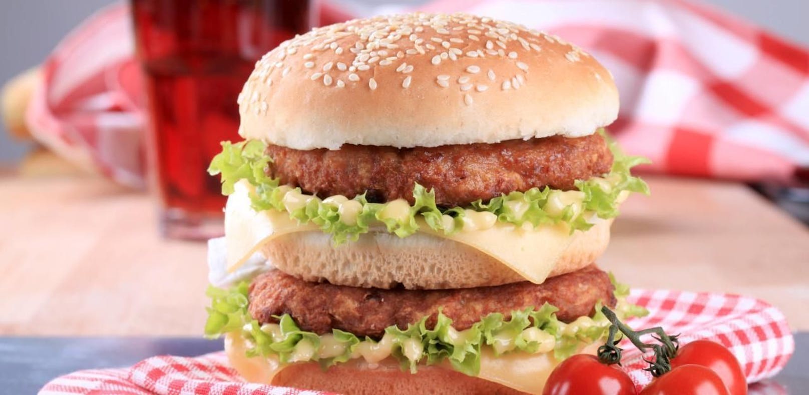 Die streng geheimen Zutaten der McDonald's BigMac-Soße sind im Netz veröffentlicht worden.