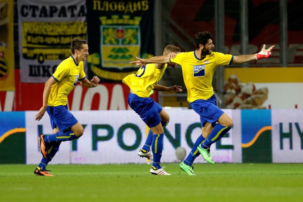 2:0! SKN St. Pölten steigt gegen Botew Plowdiw auf | Heute.at
