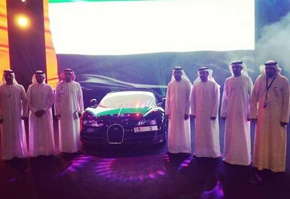 Das legendäre Nummernschild "Abu Dhabi 2". Credit: Abu Dhabi Polizei.