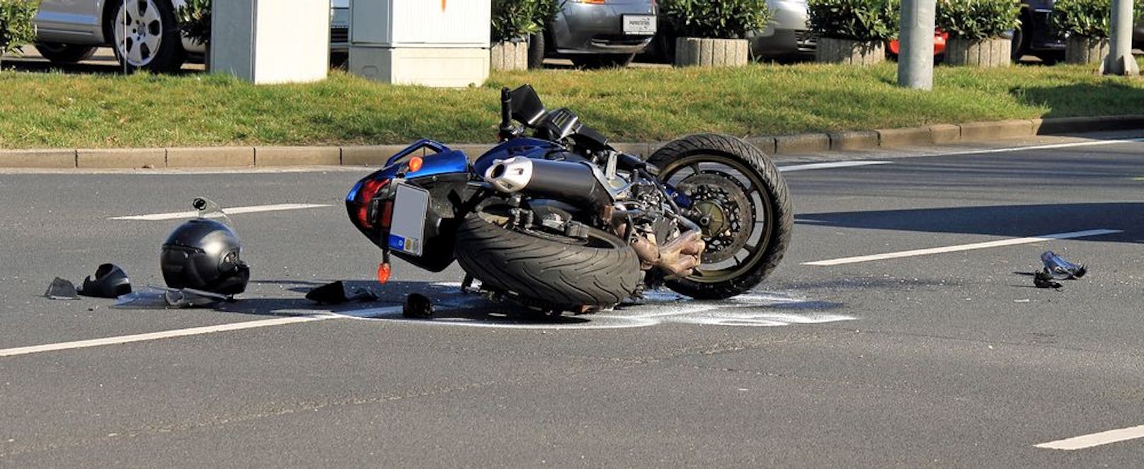 Motorradfahrer nach Sturz schwer verletzt. | heute.at