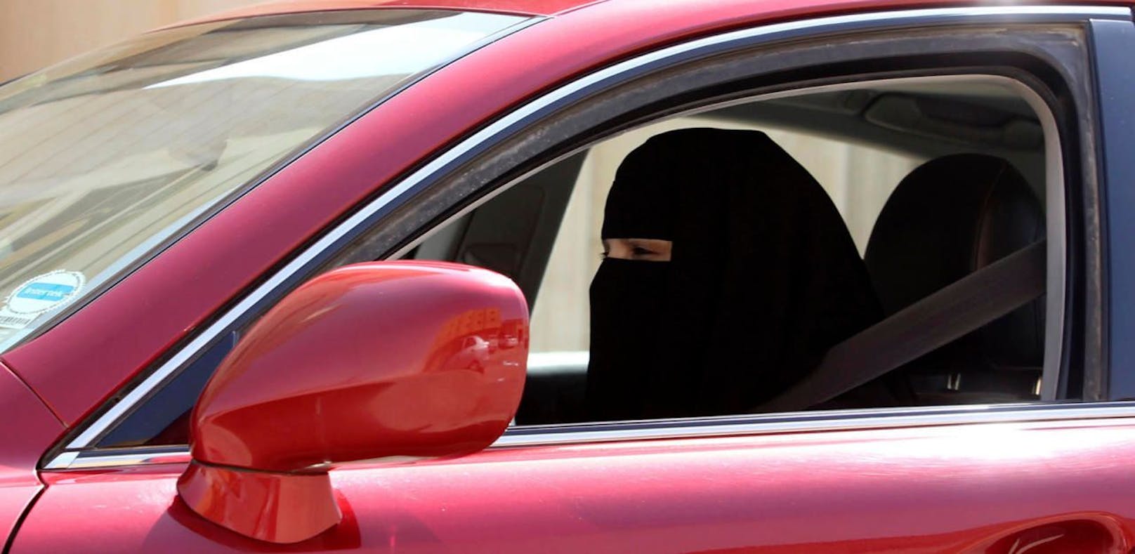 Auch Frauen sollen in Saudi-Arabien künftig Autofahren dürfen.